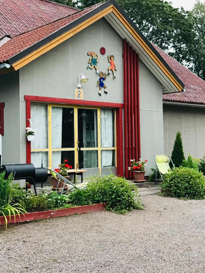 Koulumaeki Vandrarhem Karkola Exteriör bild
