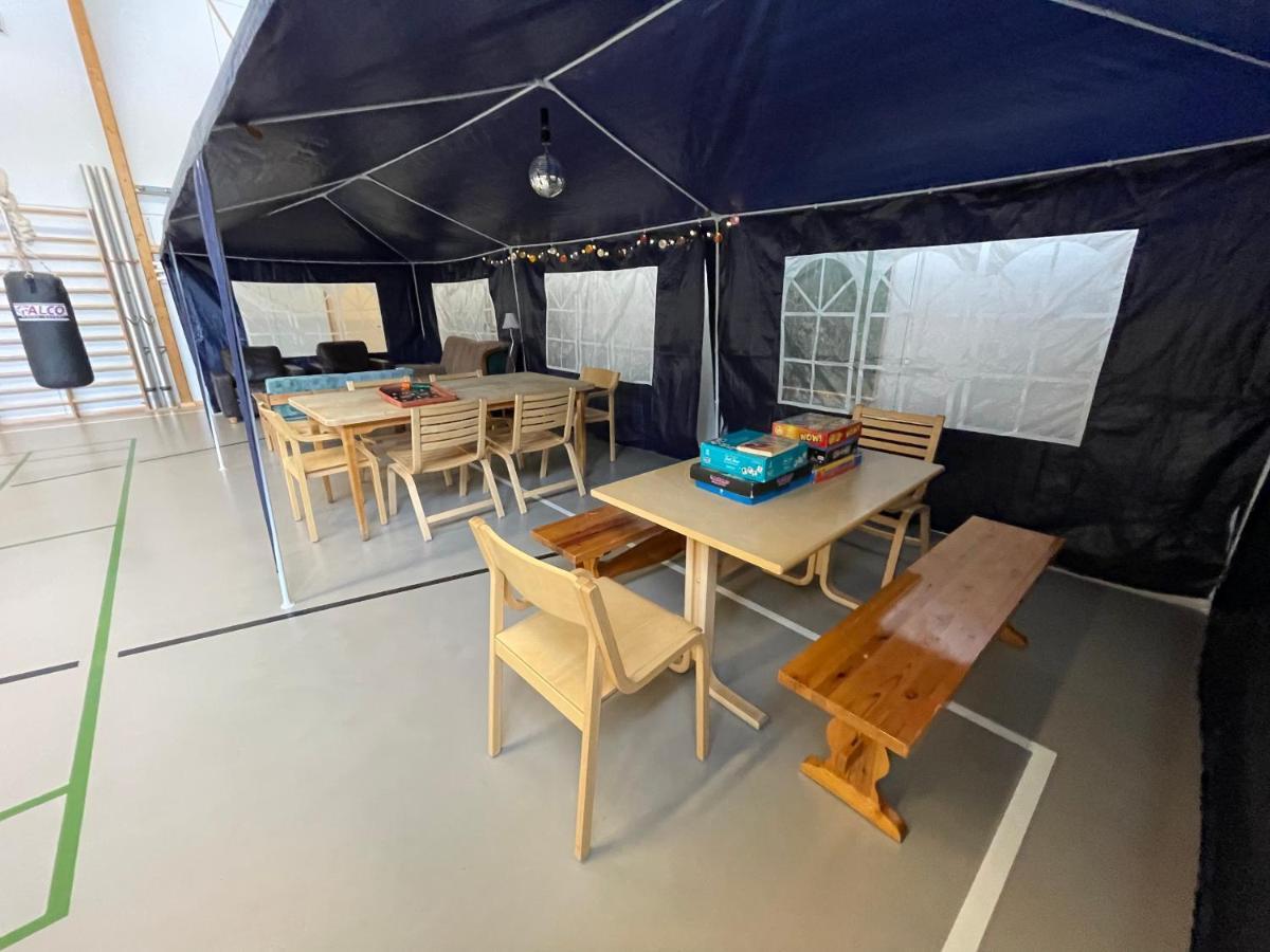 Koulumaeki Vandrarhem Karkola Exteriör bild
